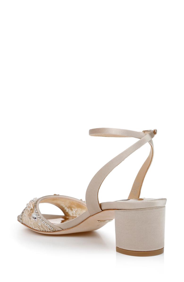 Badgley Mischka Taylin Low Glamour Sandal Pearl Nude | Women Block Heels